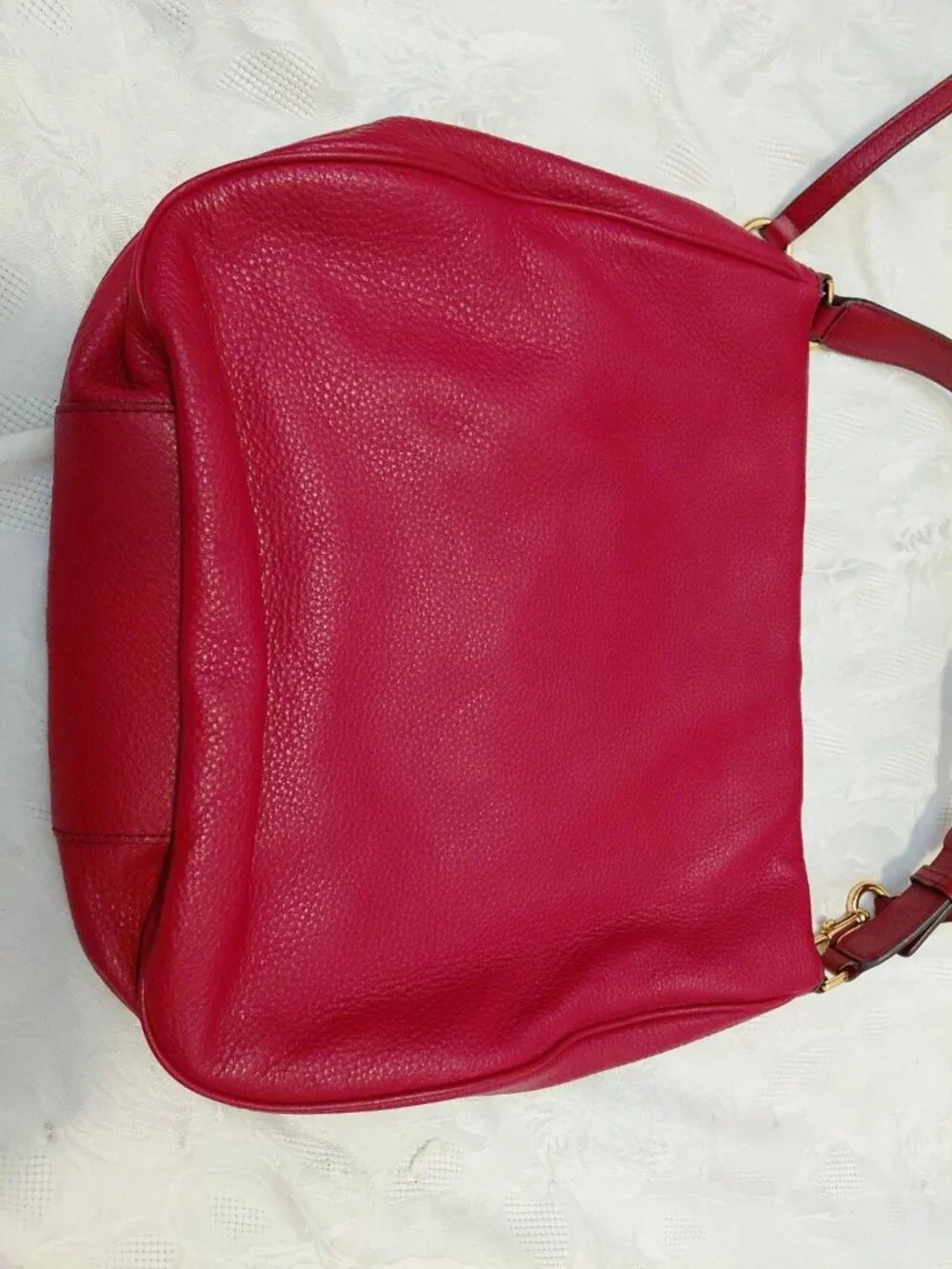 Marc Jacobs Empire City Hobo Red Pebbled Leather with Attachable Crossbody Strap